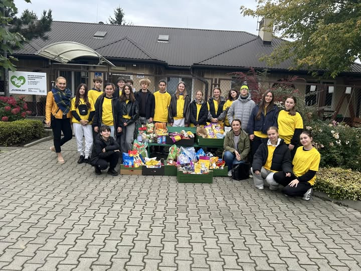 Szkolne Koło Wolontariatu Szkoły Podstawowej nr 3 w Chmielniku